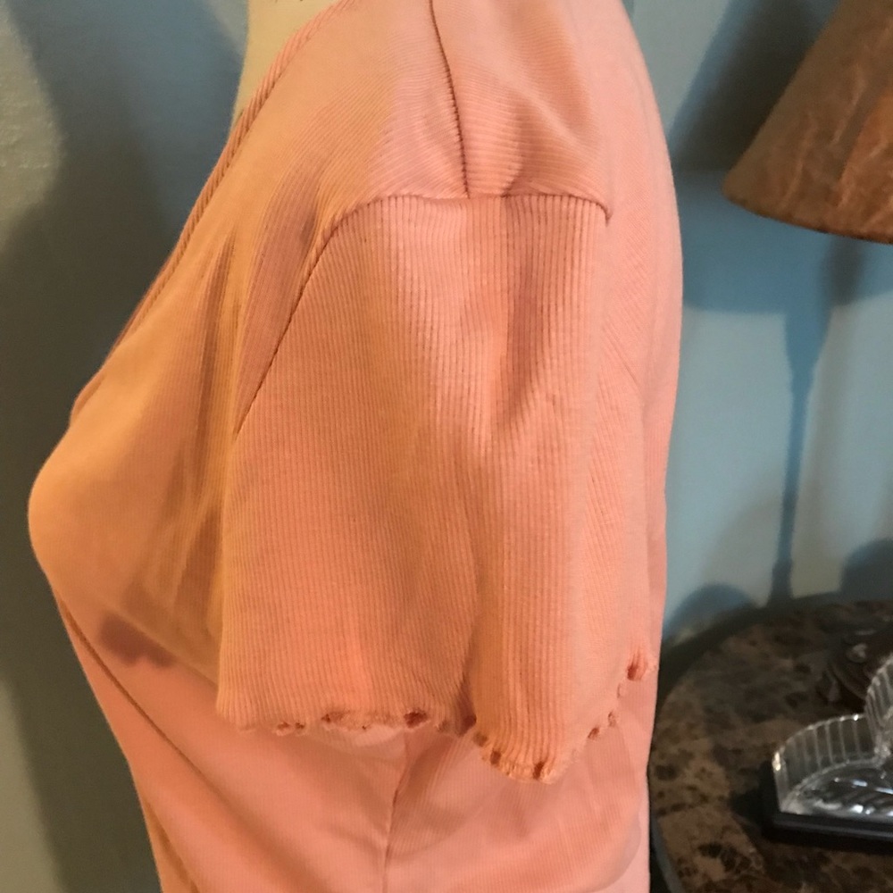 Express pink top - Picture 3 of 4
